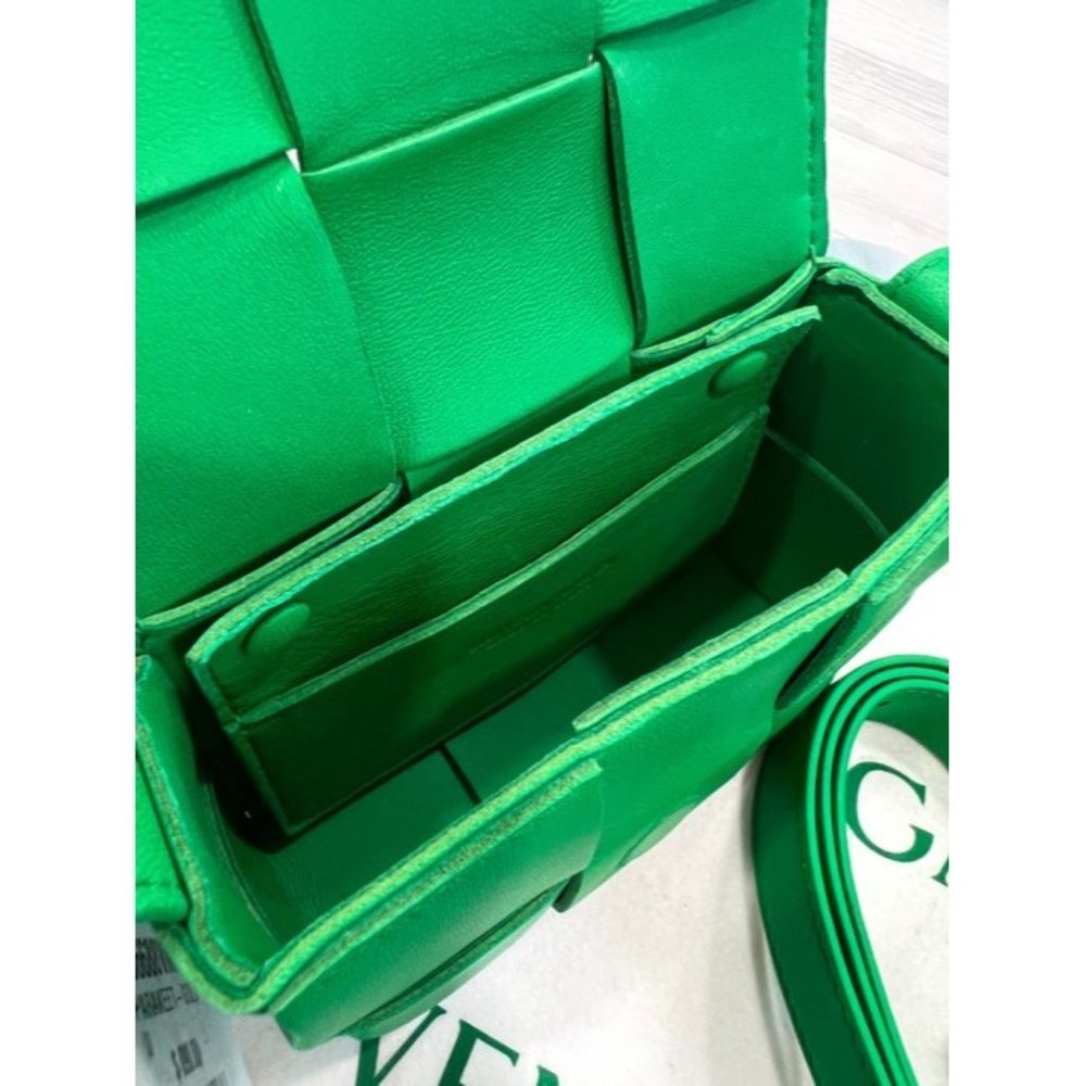 Bottega Veneta Candy Mini Cassette Parakeet Green Lambskin Leather Bag - Picture 8 of 12